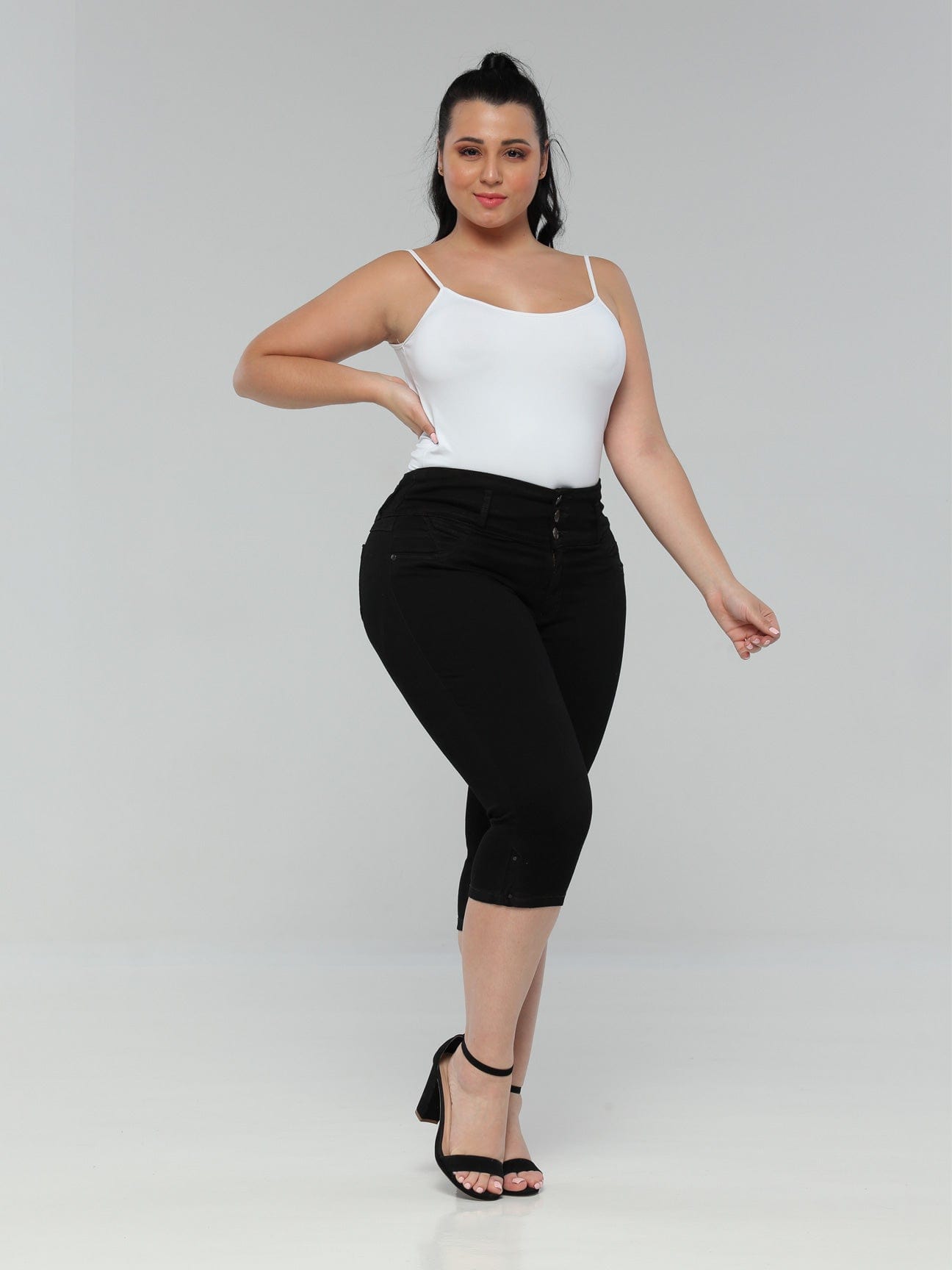 Paola Levantamiento De Glúteos Capri 15097 