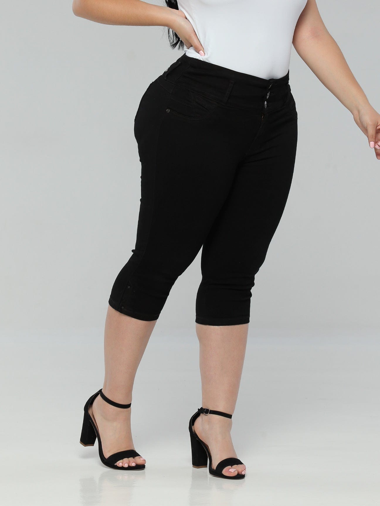 Paola Levantamiento De Glúteos Capri 15097 