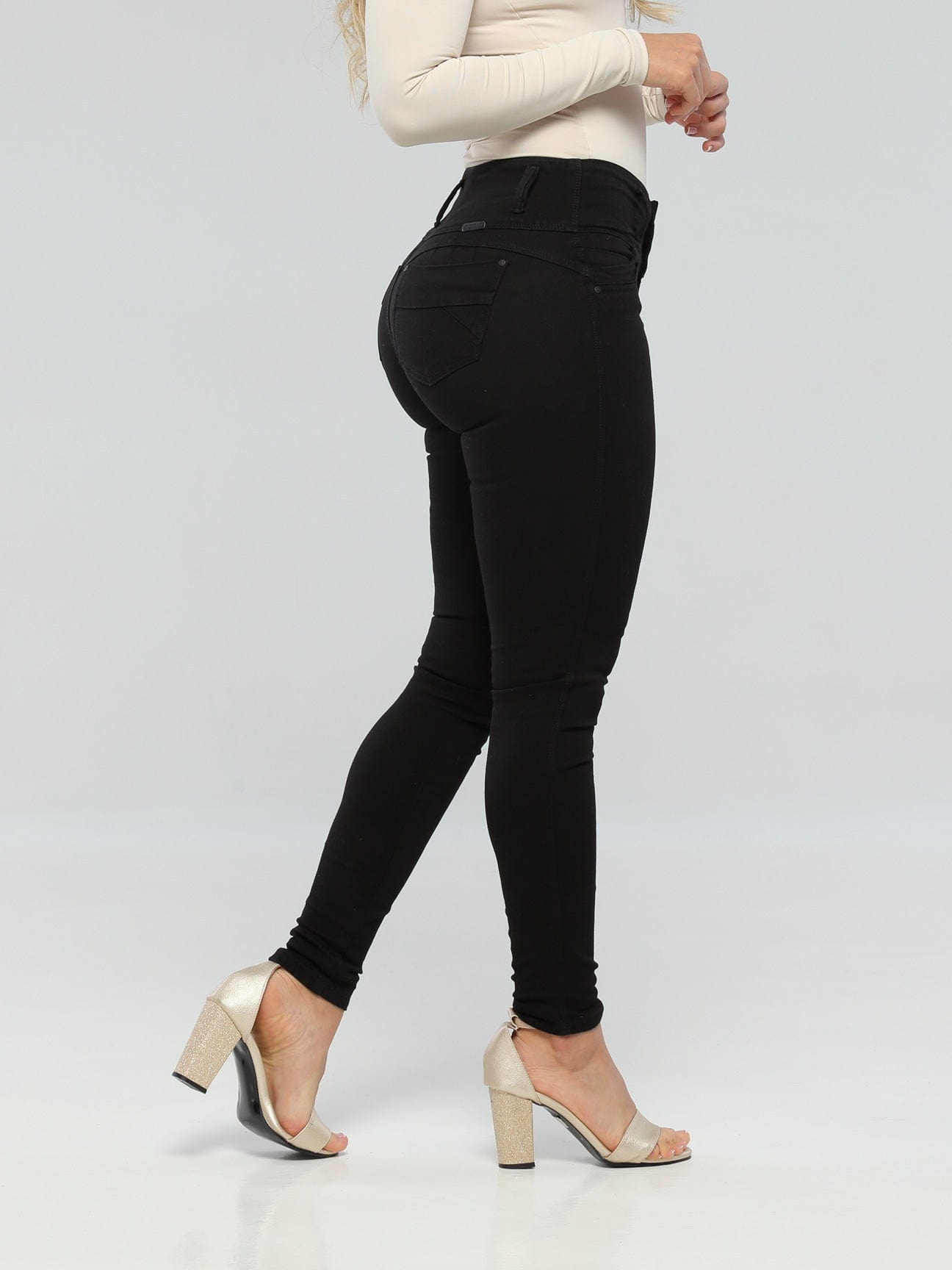 Mila Butt Lift Jeans CB1074