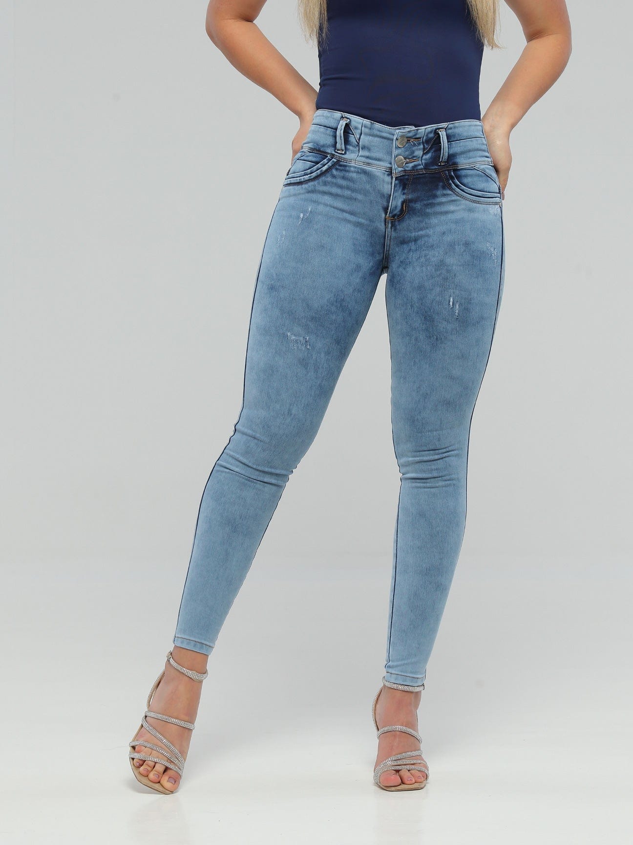Laurel Butt Lift Jeans CB051